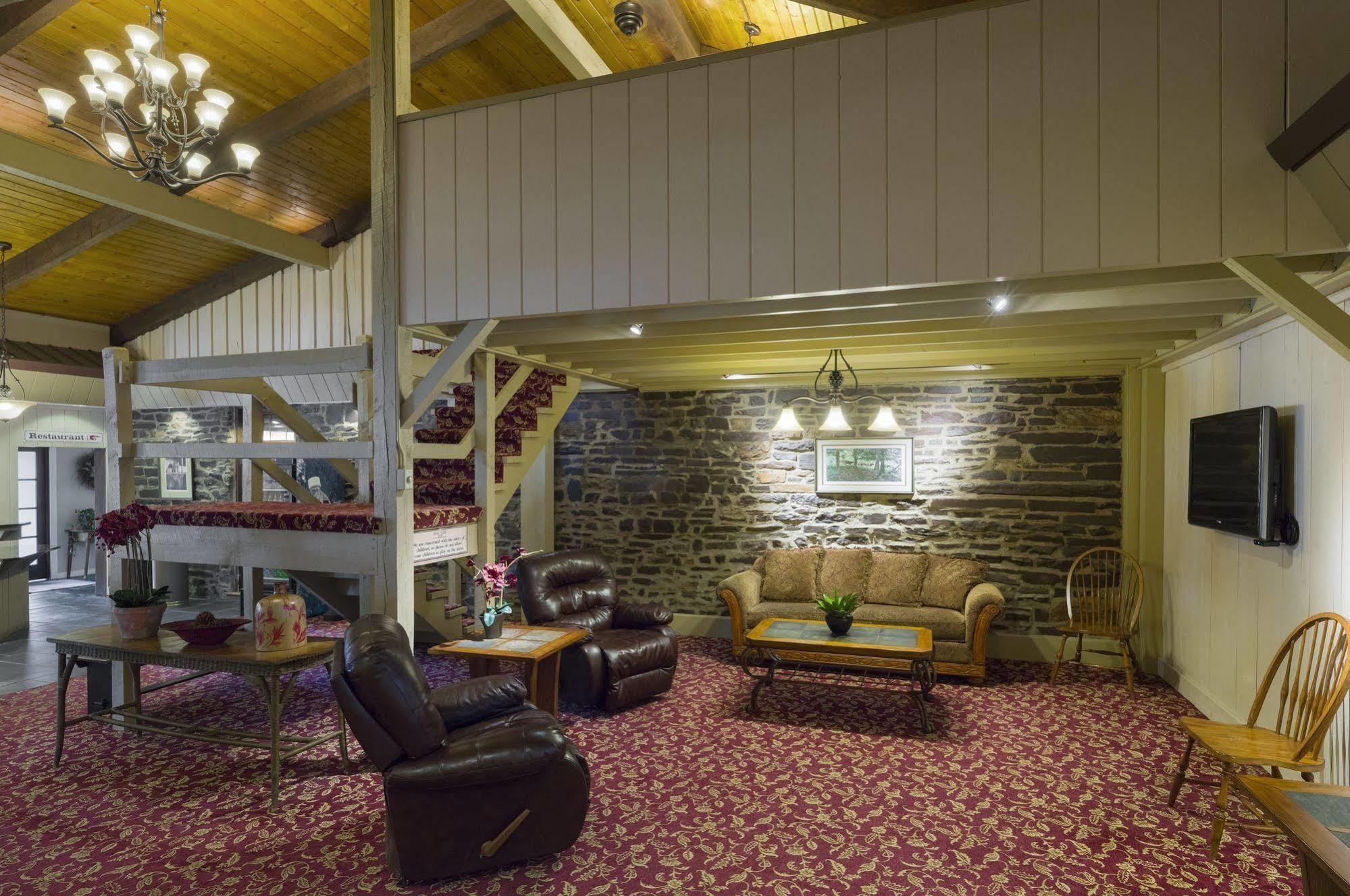 Pine Barn Inn Danville Eksteriør billede